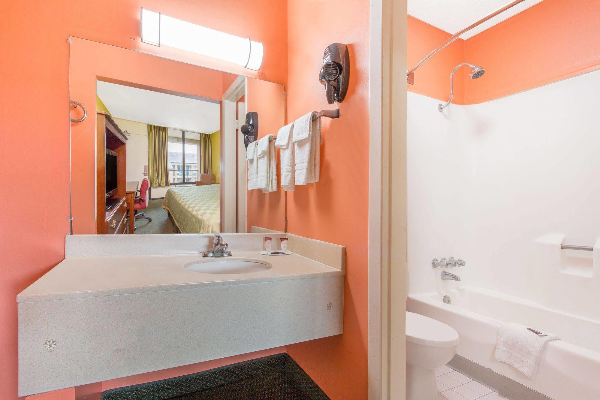 Knights Inn Roanoke Ngoại thất bức ảnh