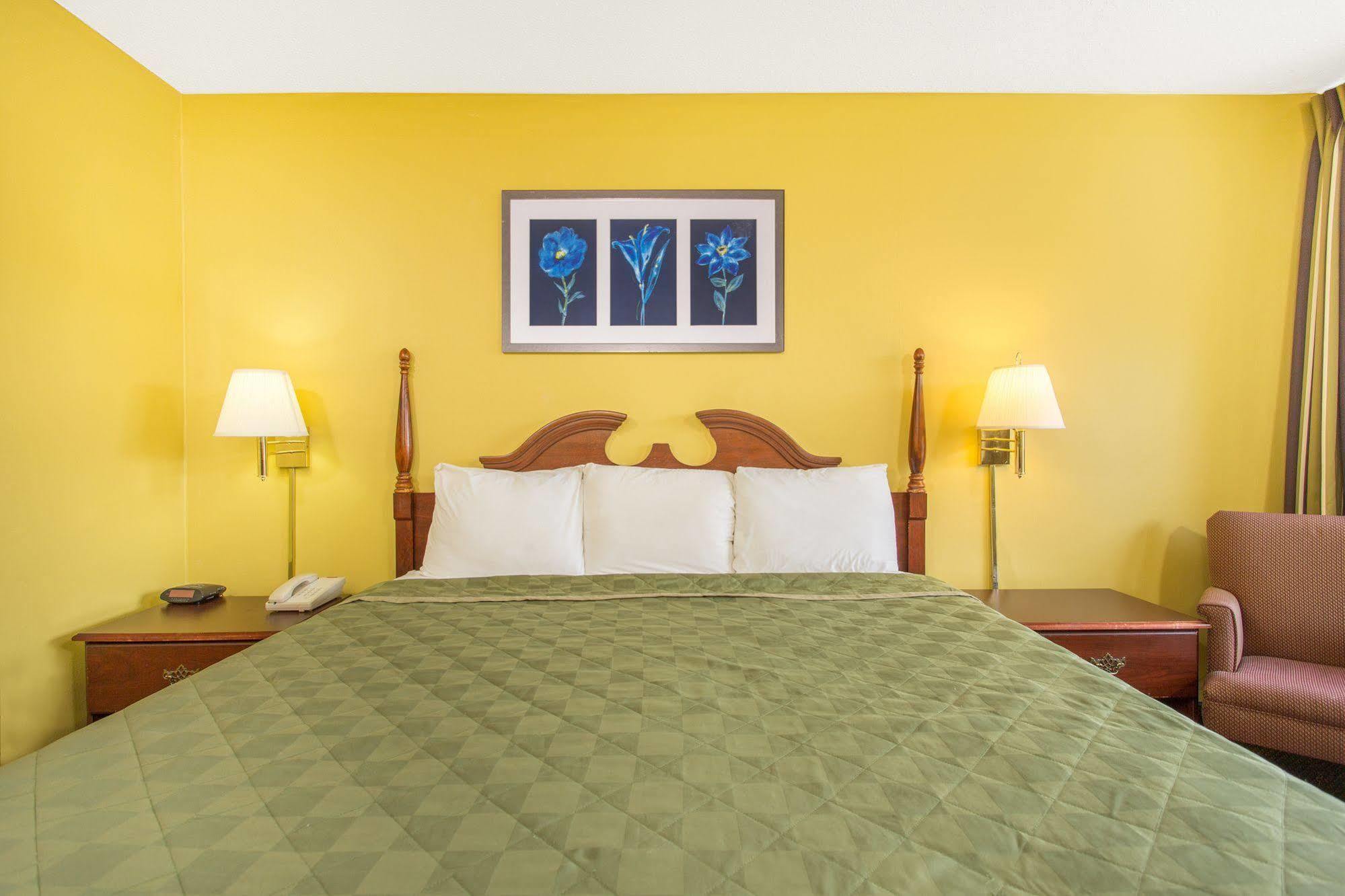 Knights Inn Roanoke Ngoại thất bức ảnh