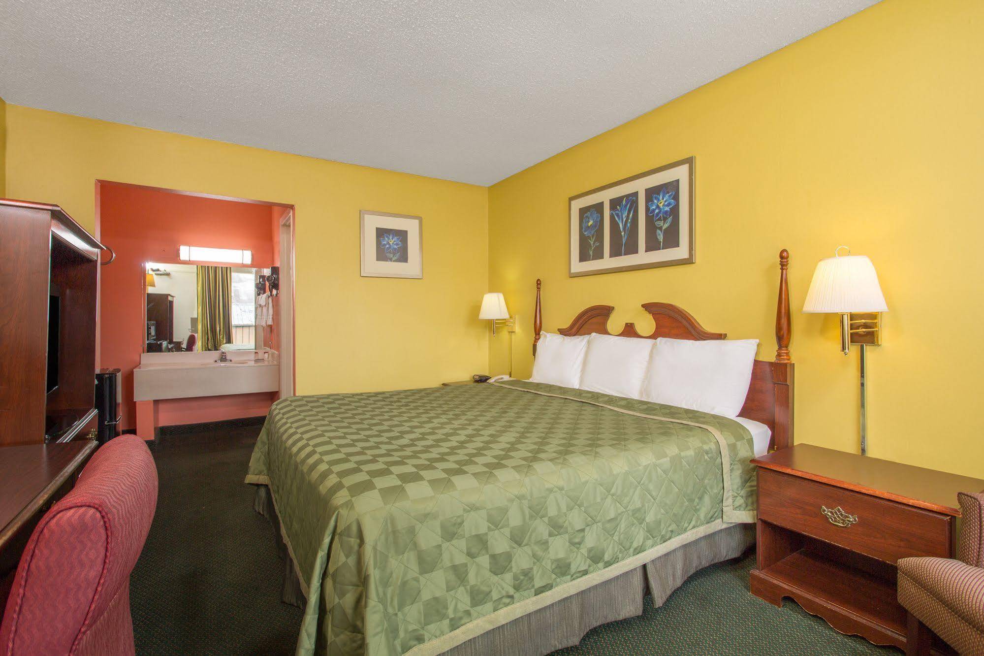 Knights Inn Roanoke Ngoại thất bức ảnh